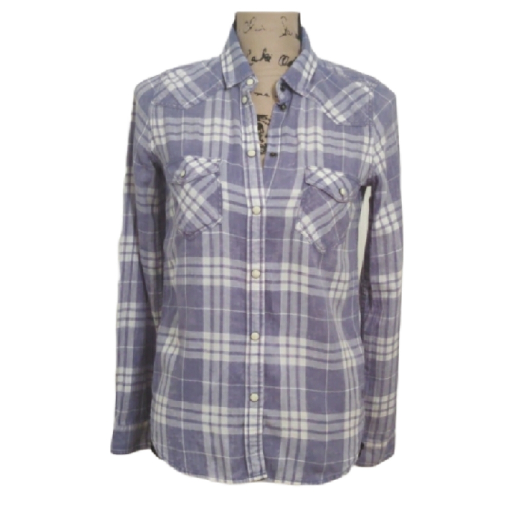 🎈AE Vintage Boyfriend Shirt, EUC, Sz XS